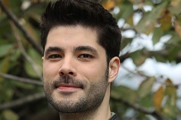 Genco Özak Kimdir?